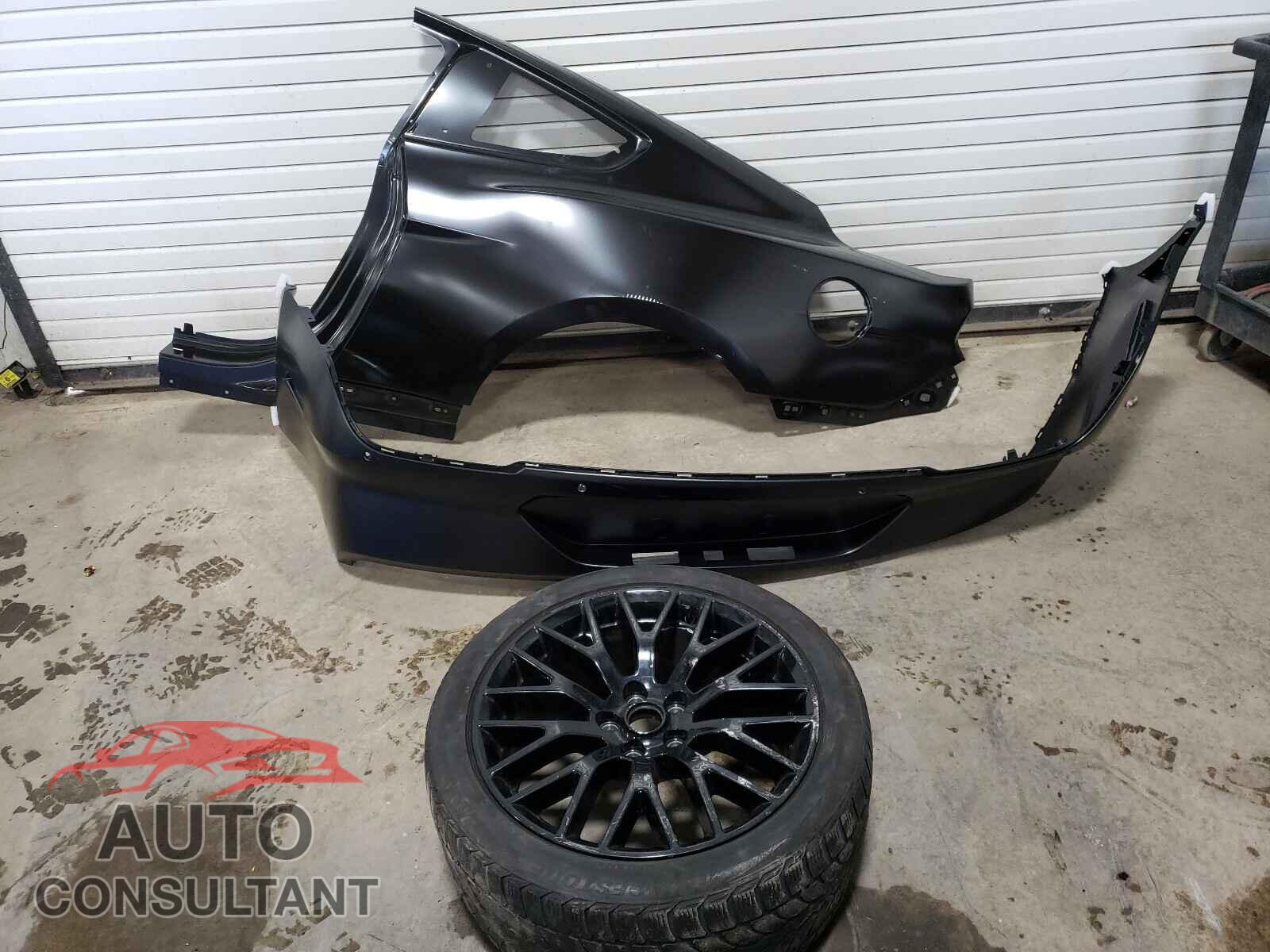 FORD MUSTANG 2018 - 1FA6P8CF1J5128164