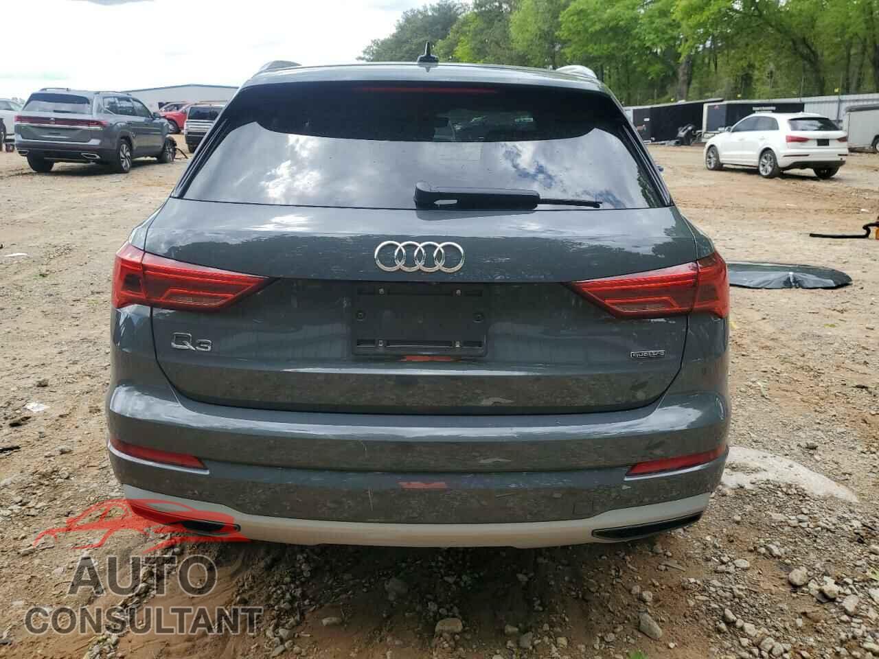 AUDI Q3 2019 - WA1AECF32K1075590