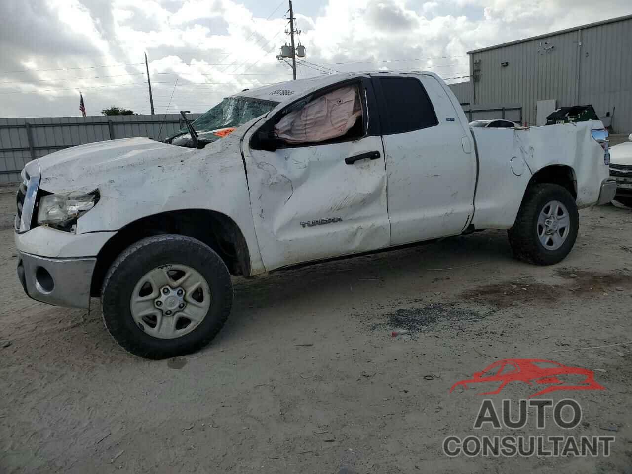 TOYOTA TUNDRA 2010 - 5TFRM5F10AX019942
