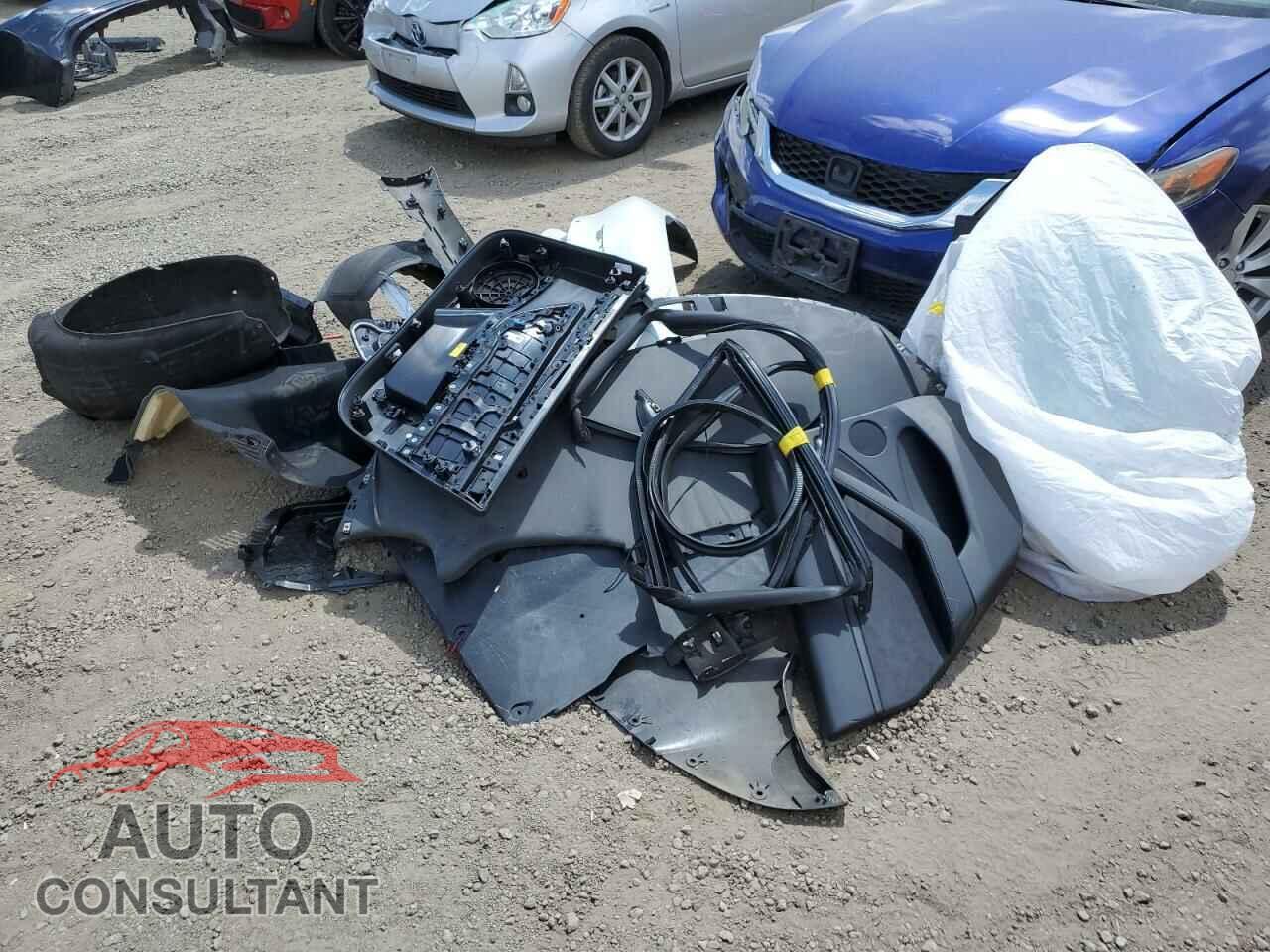 TESLA MODEL 3 2022 - 5YJ3E1EA8NF113466