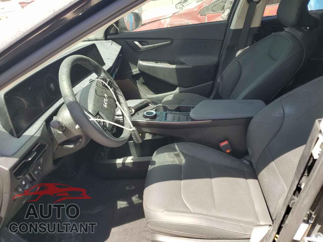 KIA EV6 LIGHT 2022 - KNDC34LA5N5059653