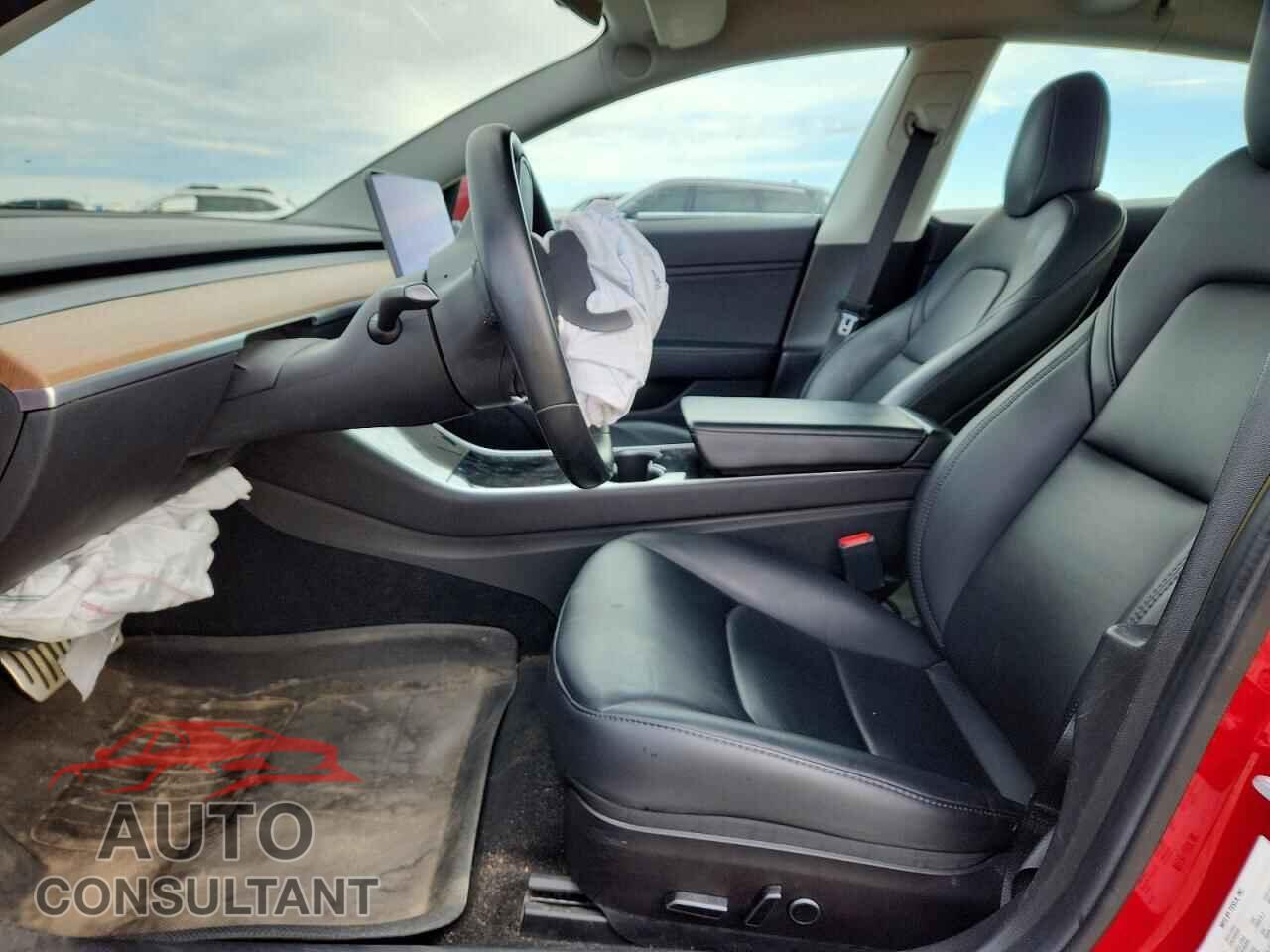 TESLA MODEL 3 2019 - 5YJ3E1EB2KF392983