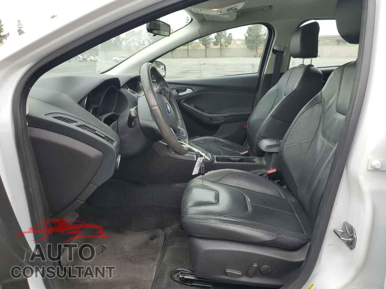 FORD FOCUS 2016 - 1FADP3K25GL380187
