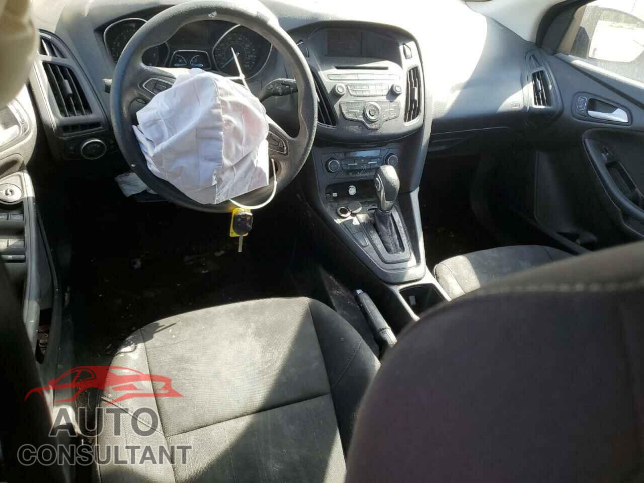FORD FOCUS 2017 - 1FADP3FE4HL293595