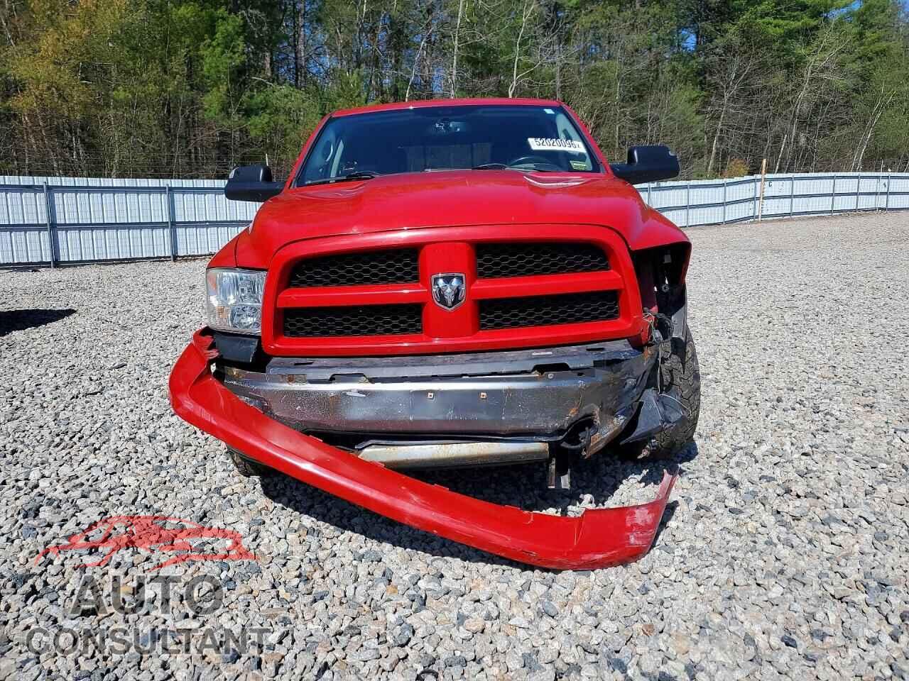 DODGE RAM 1500 2012 - 1C6RD7LT0CS247707