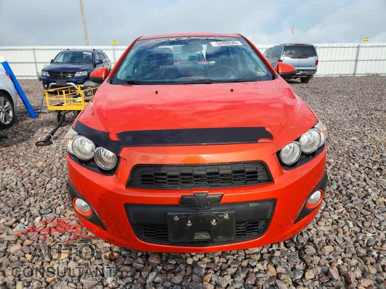 CHEVROLET SONIC 2012 - 1G1JD5SB1C4224940