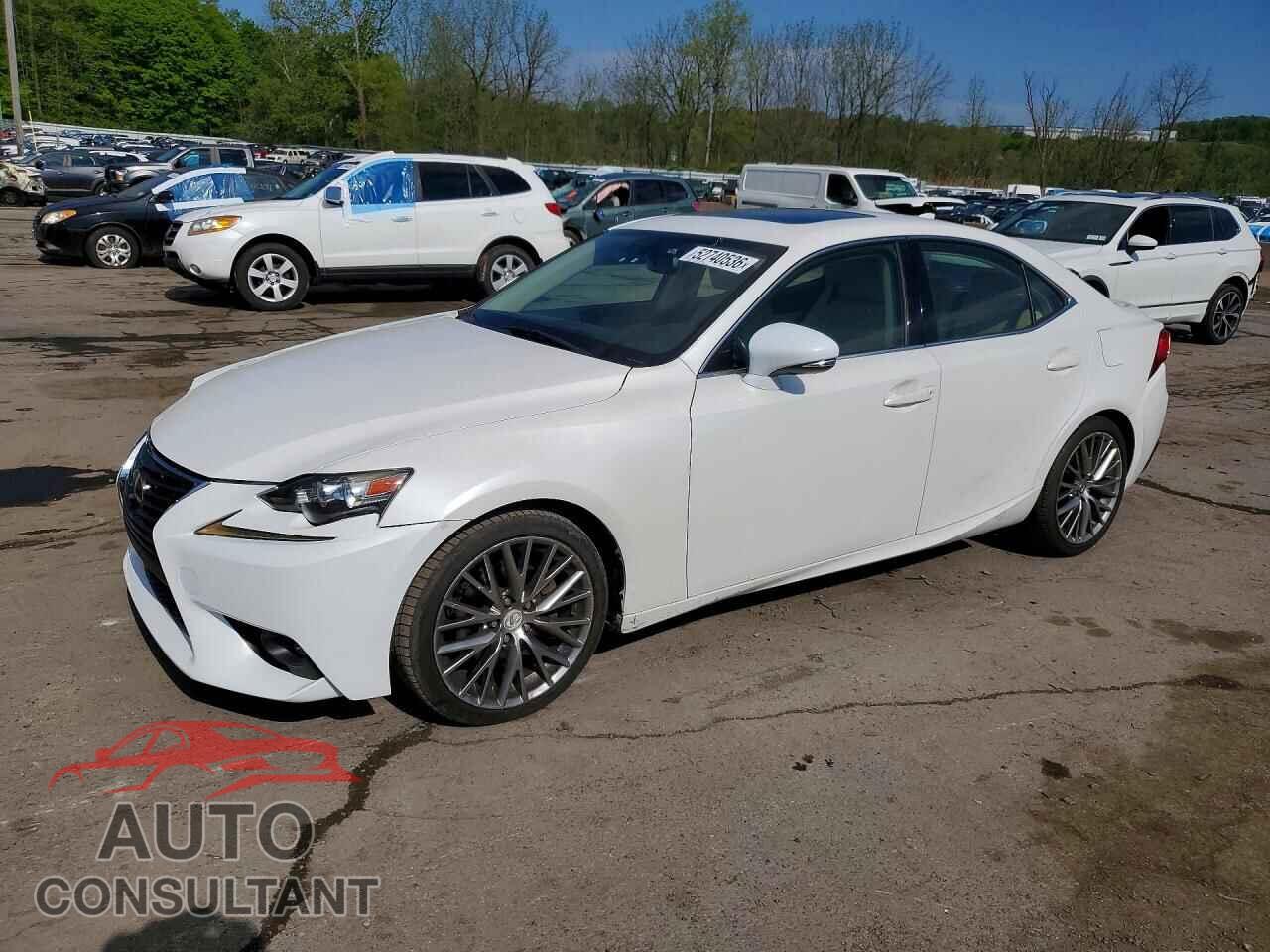LEXUS IS 2015 - JTHCF1D24F5028701