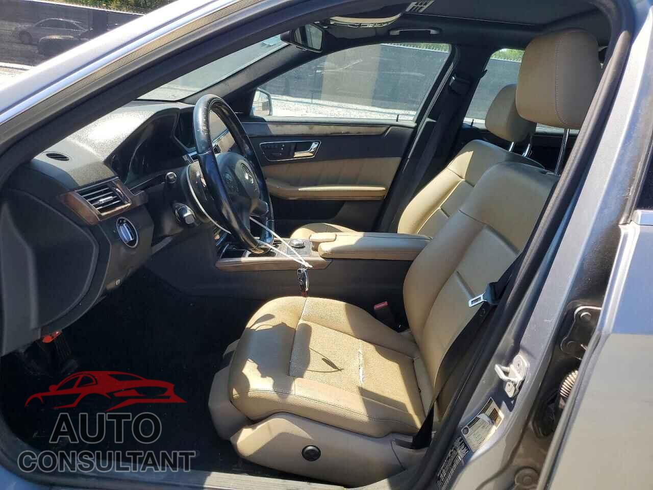 MERCEDES-BENZ E-CLASS 2011 - WDDHF2EBXBA451057