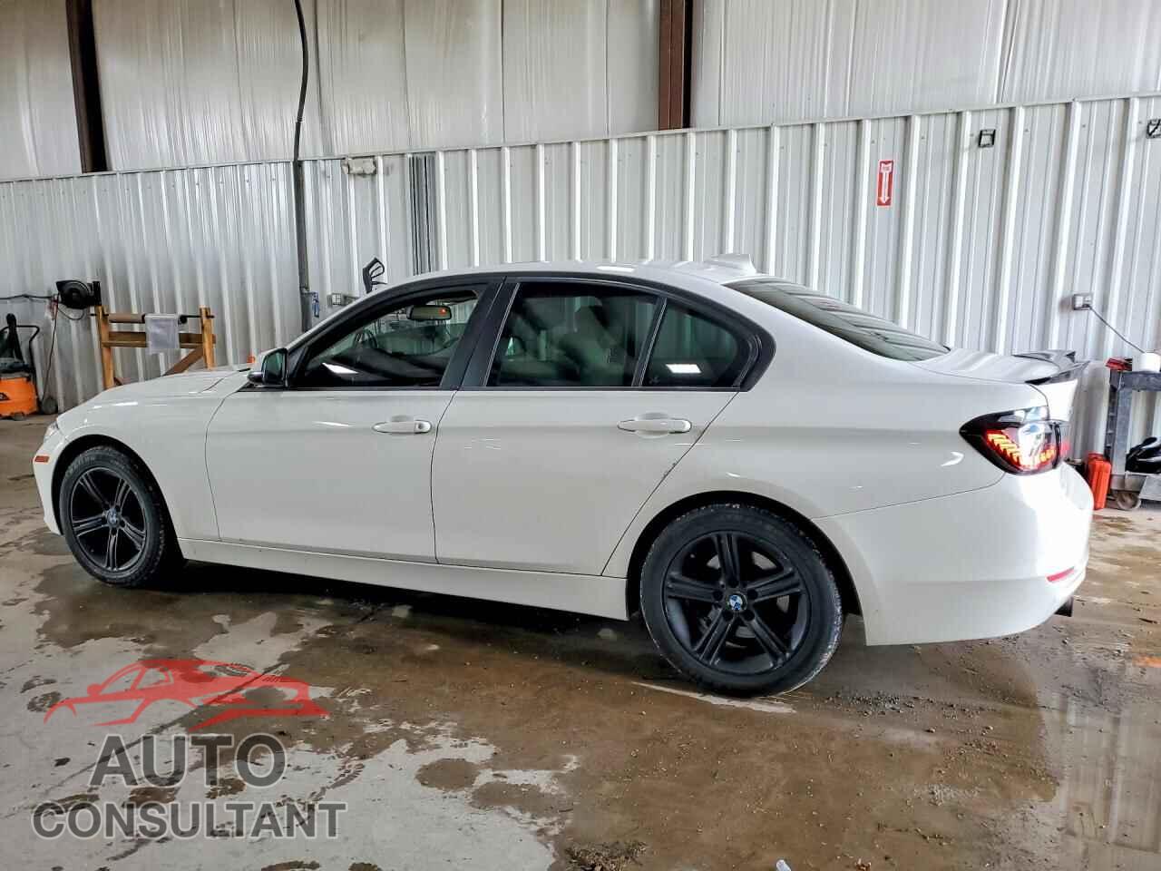 BMW 3 SERIES 2013 - WBA3B5G59DNS02511