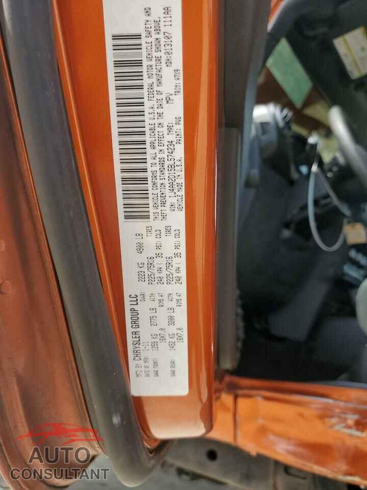 JEEP WRANGLER 2011 - 1J4AA2D15BL574234