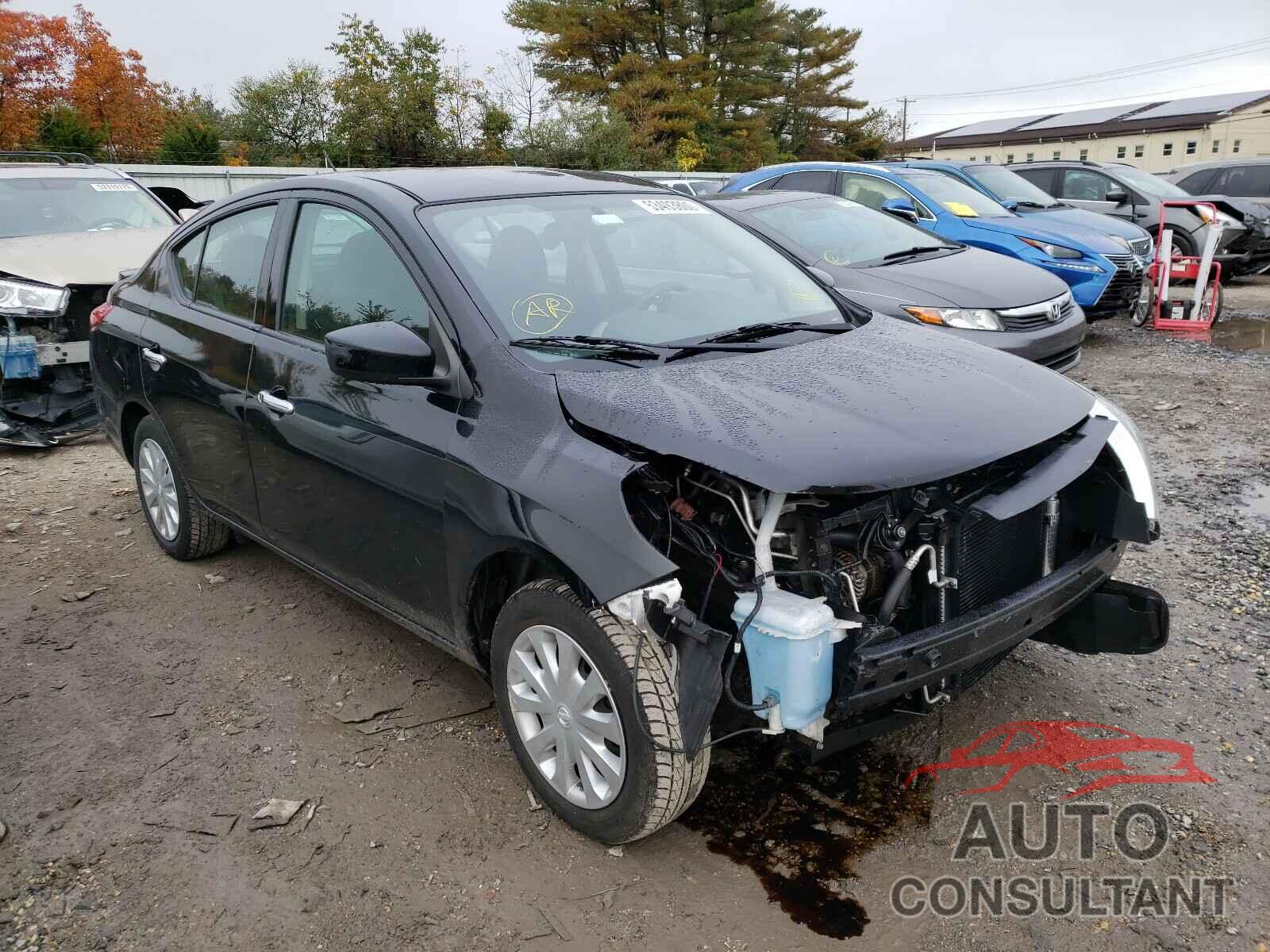 NISSAN VERSA 2018 - 3N1CN7AP4JL811696