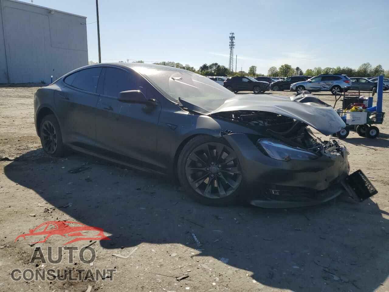 TESLA MODEL S 2020 - 5YJSA1E20LF390710