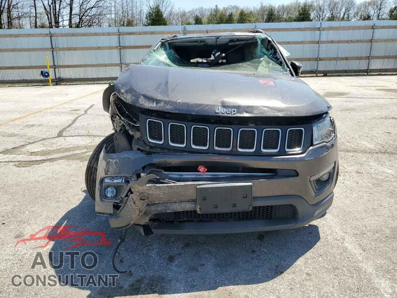 JEEP COMPASS 2018 - 3C4NJDBB8JT179546
