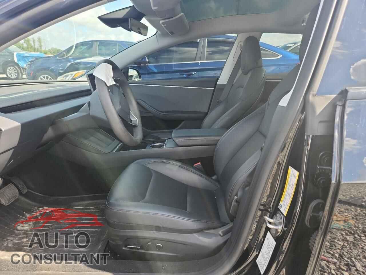 TESLA MODEL 3 2024 - 5YJ3E1EA7RF833234
