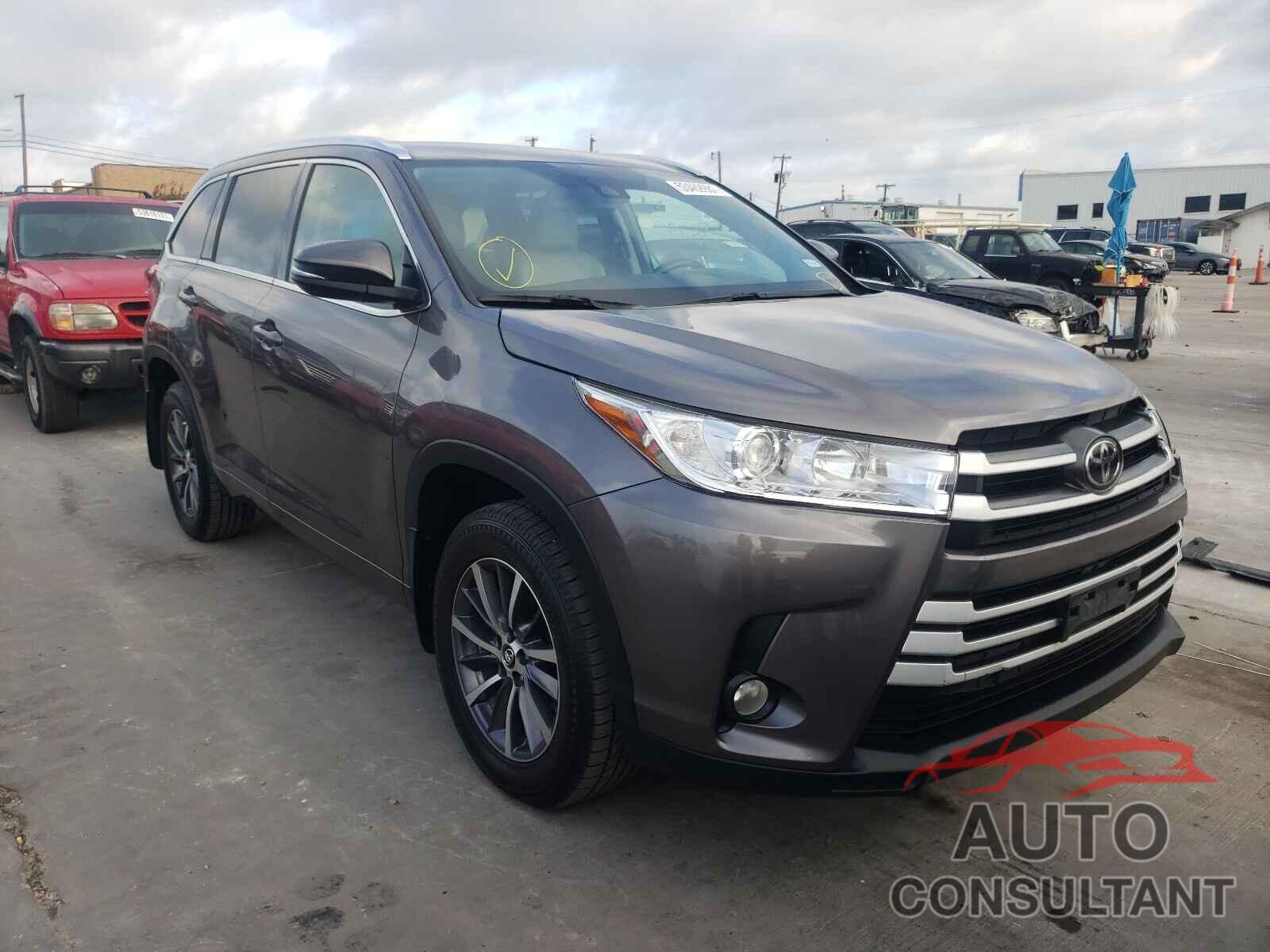TOYOTA HIGHLANDER 2017 - 5TDKZRFH9HS515720
