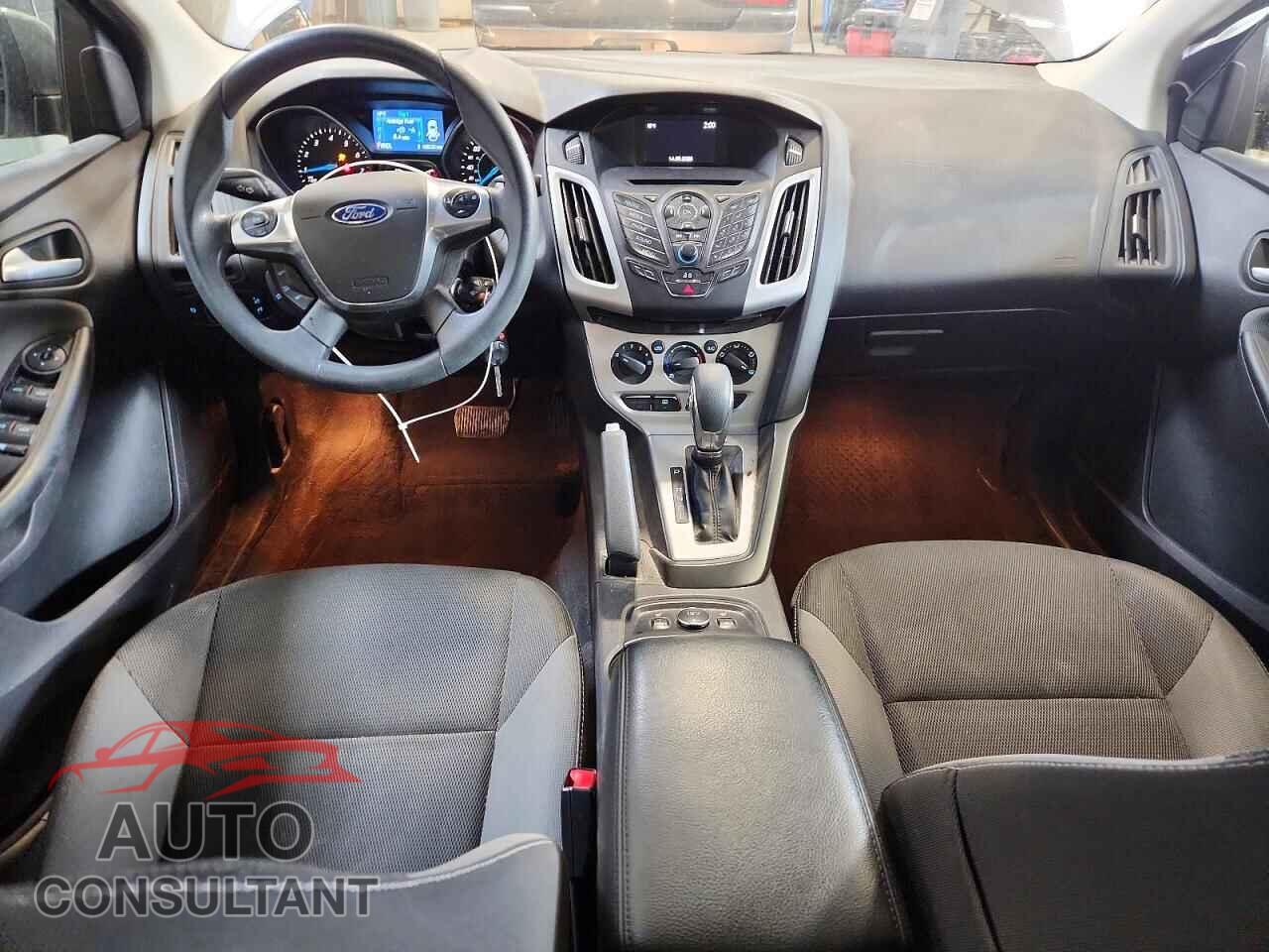 FORD FOCUS 2014 - 1FADP3F25EL343647