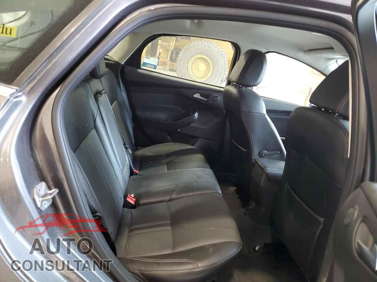 FORD FOCUS 2014 - 1FADP3N20EL338308