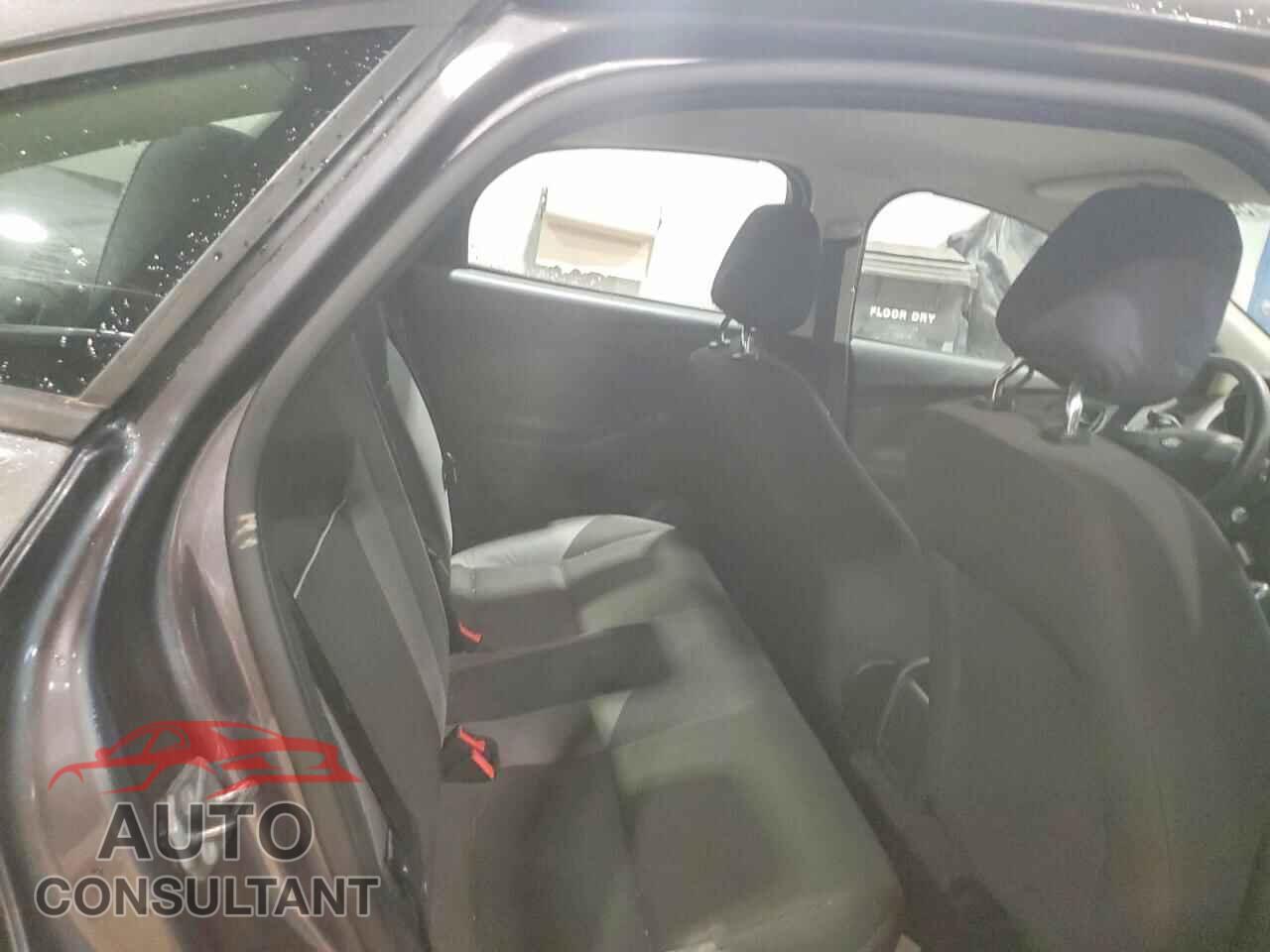 FORD FOCUS 2014 - 1FADP3E24EL376642