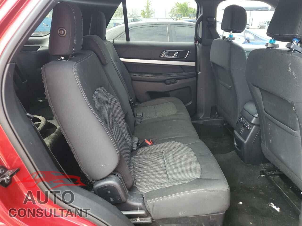 FORD EXPLORER 2017 - 1FM5K7D88HGA88531