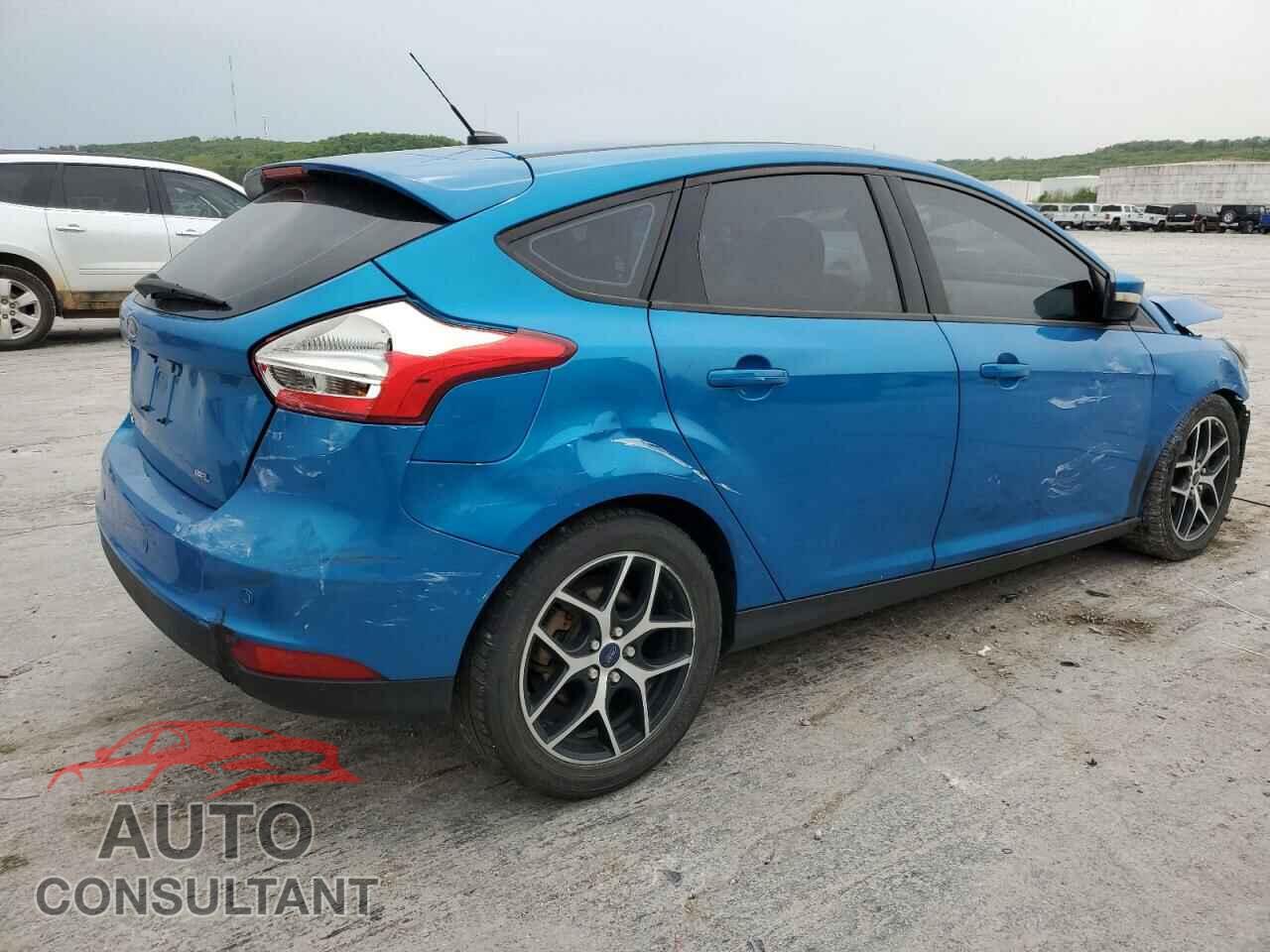 FORD FOCUS 2017 - 1FADP3M28HL244893