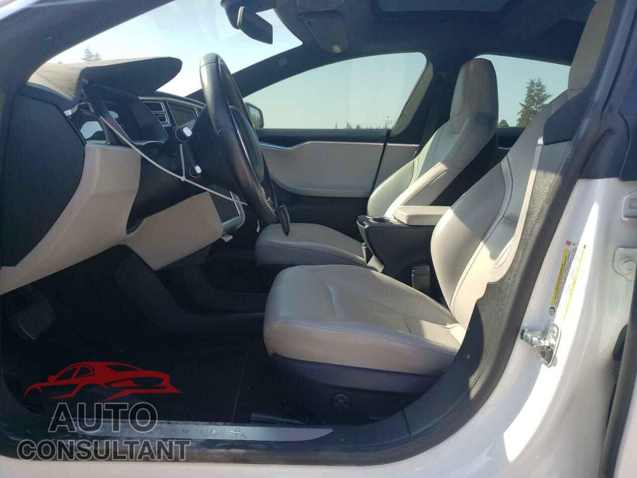 TESLA MODEL S 2015 - 5YJSA1E20FF118291