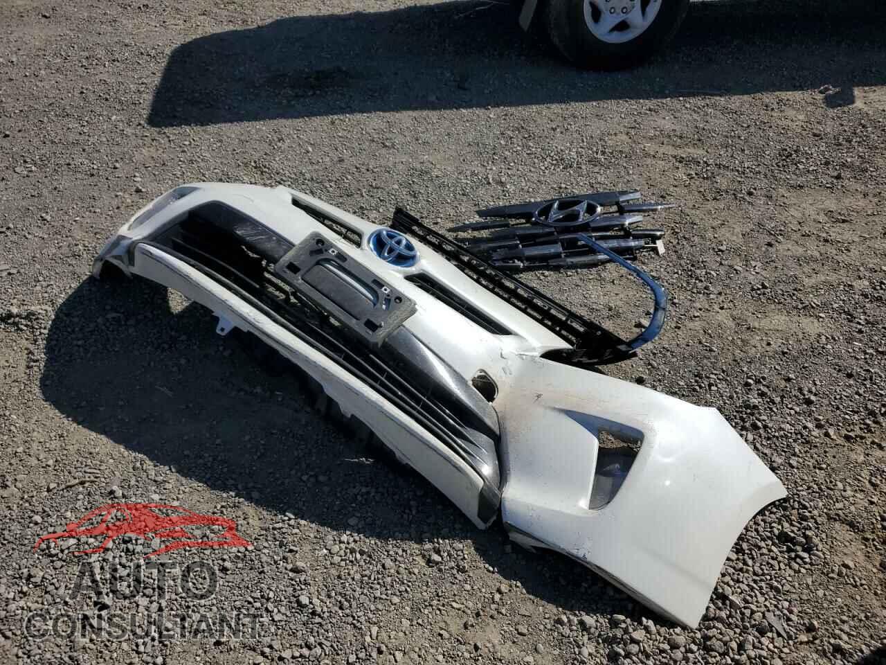 TOYOTA PRIUS 2015 - JTDKN3DU2F2000569