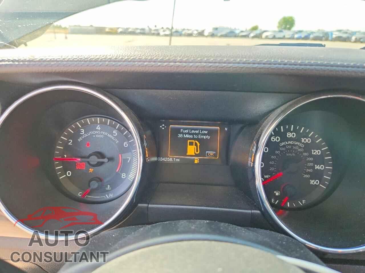 FORD MUSTANG 2017 - 1FA6P8CF0H5250587