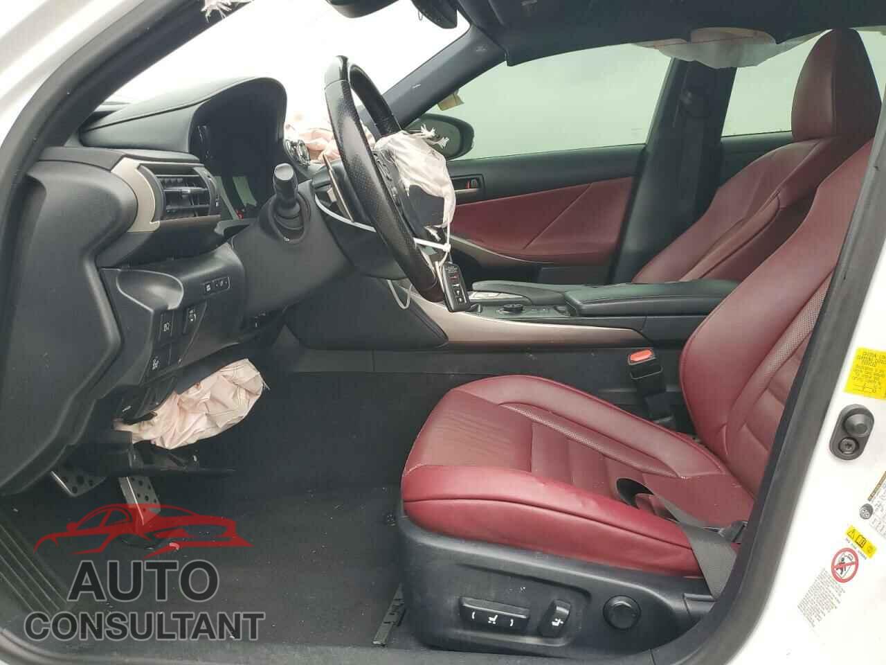 LEXUS IS 2017 - JTHBA1D21H5048045