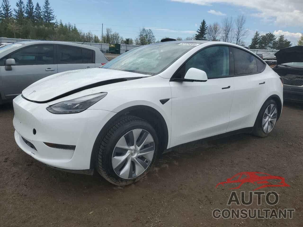 TESLA MODEL Y 2023 - LRWYGDFD8PC967381