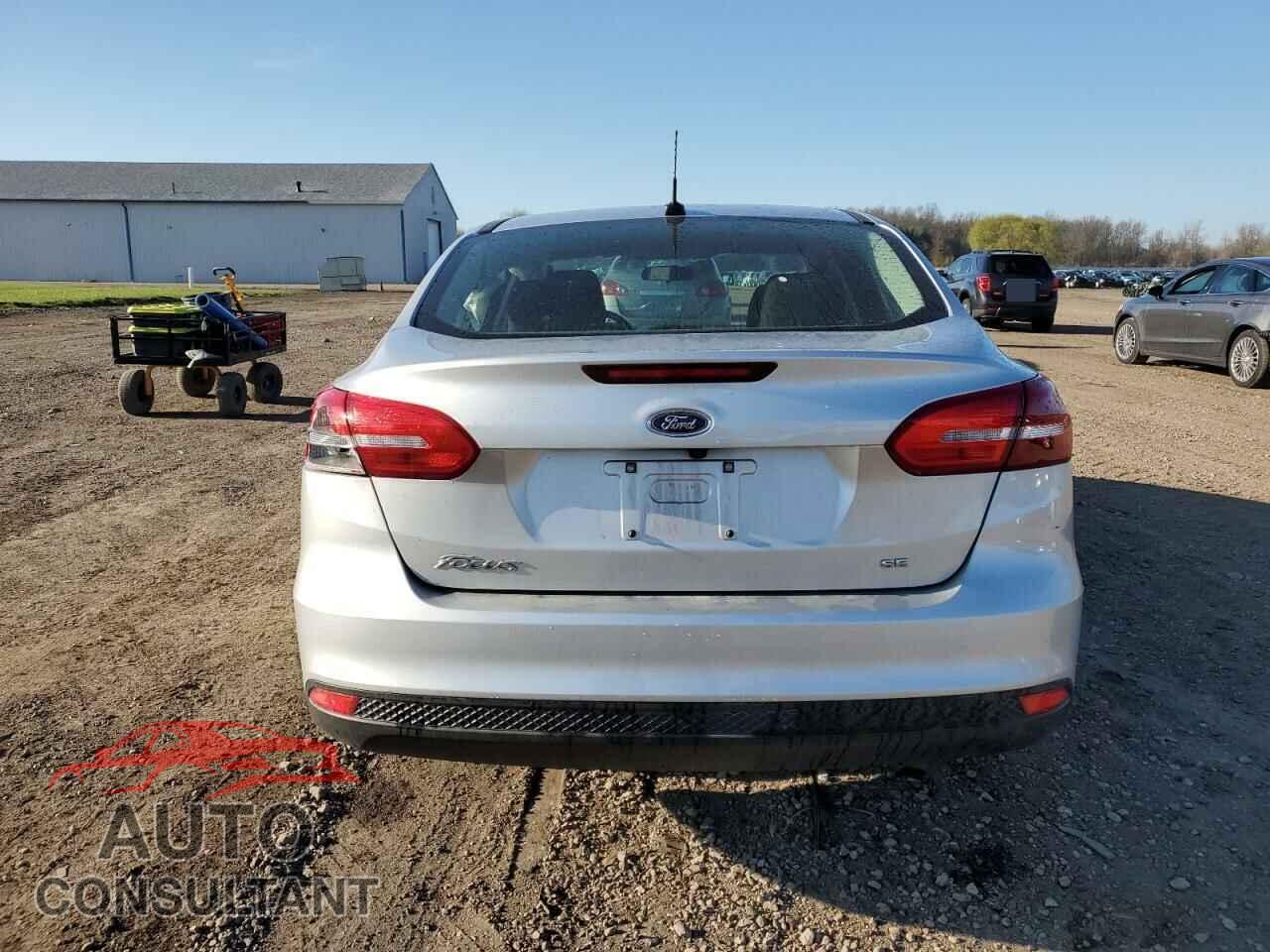 FORD FOCUS 2018 - 1FADP3F29JL309947