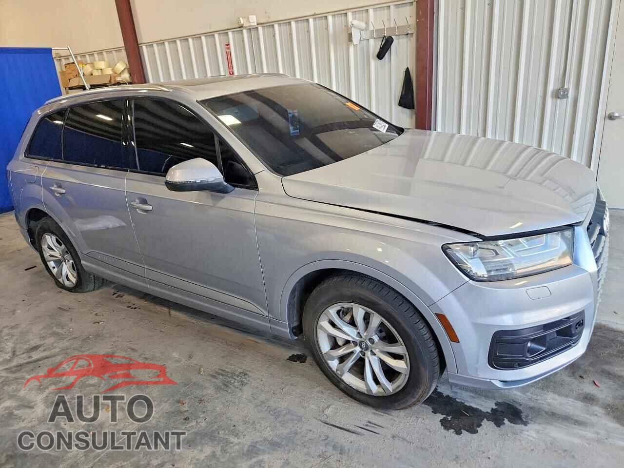 AUDI Q7 2018 - WA1LHAF79JD010143
