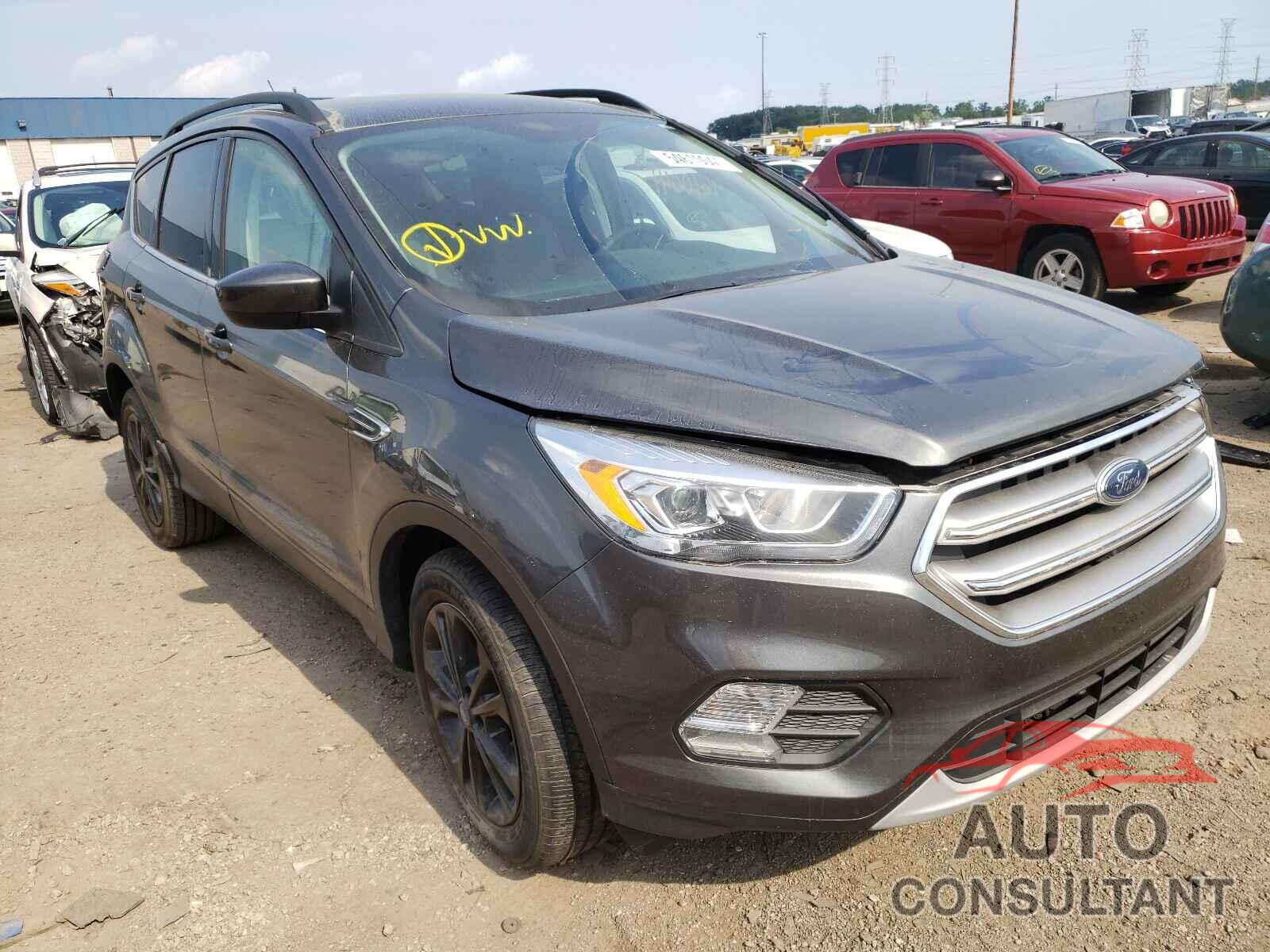 FORD ESCAPE 2017 - 1FMCU0GD8HUD52351