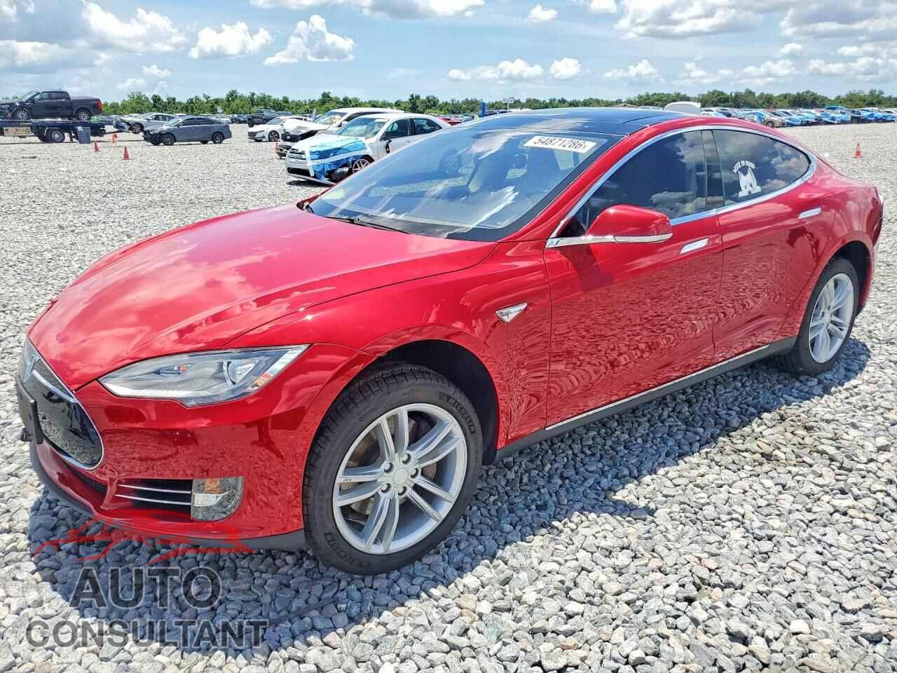TESLA MODEL S 2013 - 5YJSA1CN5DFP09694
