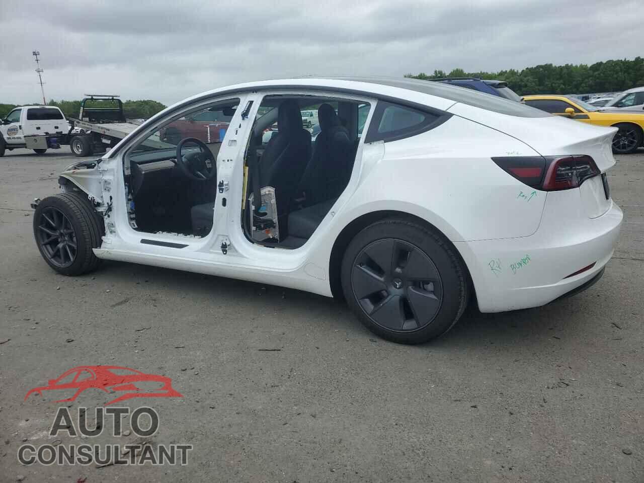 TESLA MODEL 3 2023 - 5YJ3E1EA4PF400807