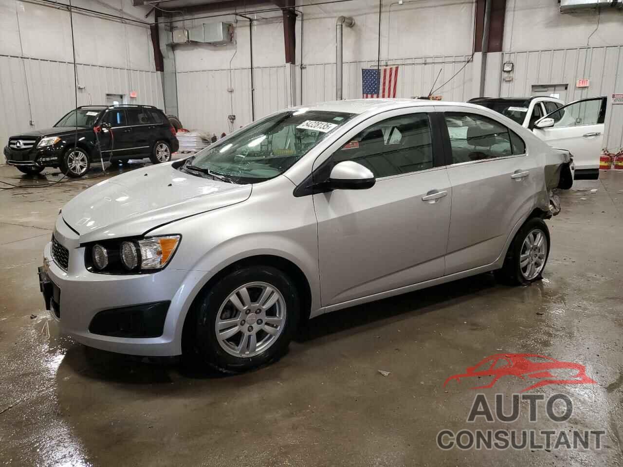 CHEVROLET SONIC 2016 - 1G1JC5SH6G4116410