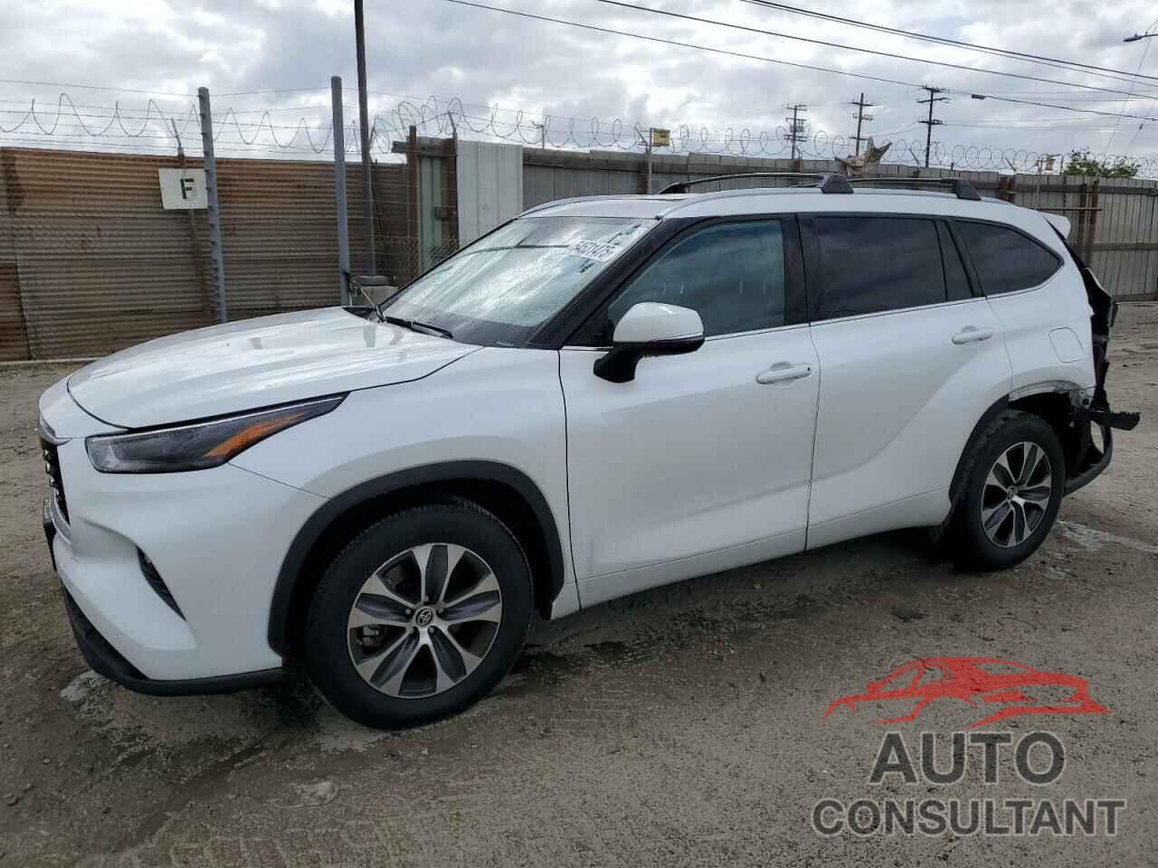 TOYOTA HIGHLANDER 2022 - 5TDHZRAH4NS130935