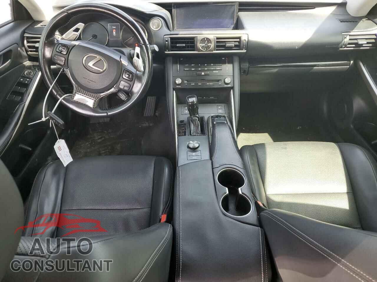 LEXUS IS 2017 - JTHCM1D26H5016901