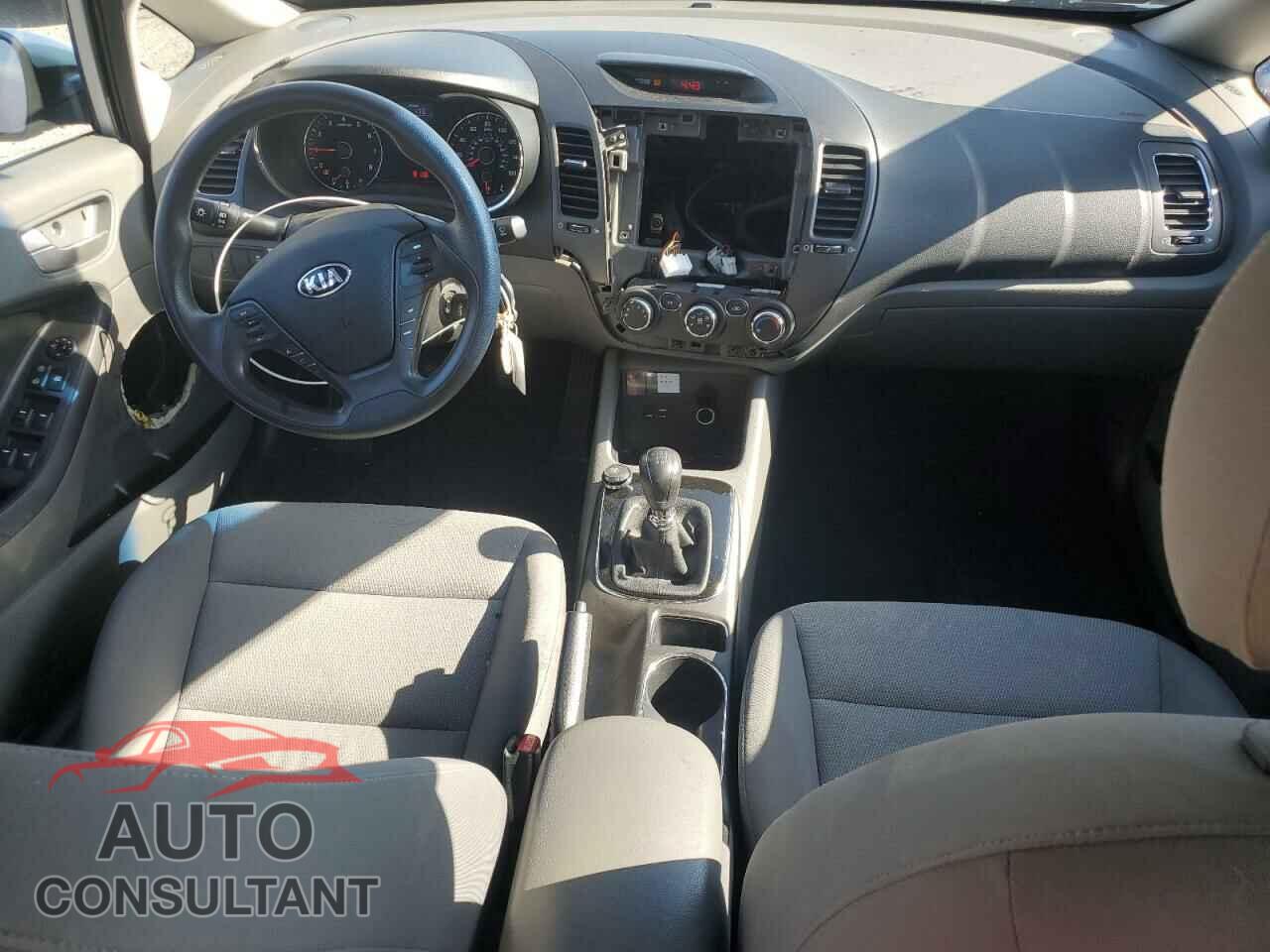 KIA FORTE 2017 - 3KPFK4A71HE048357
