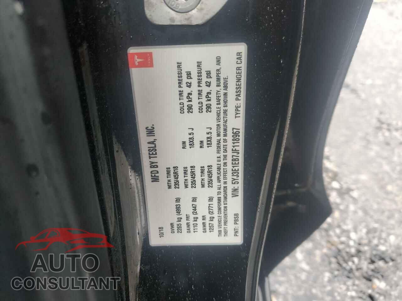 TESLA MODEL 3 2018 - 5YJ3E1EB7JF118967