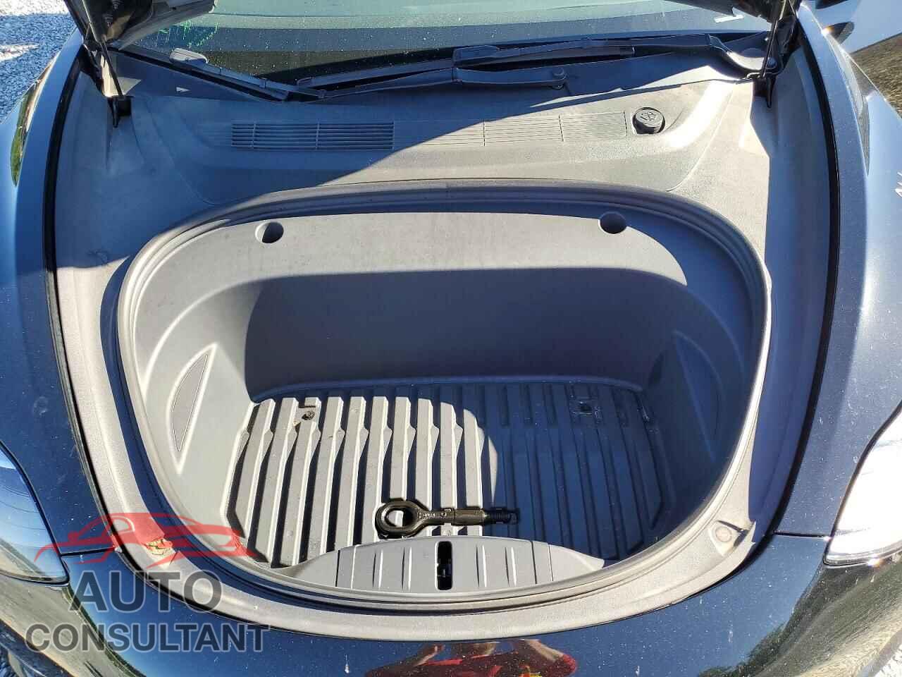 TESLA MODEL 3 2022 - 5YJ3E1EB6NF272897