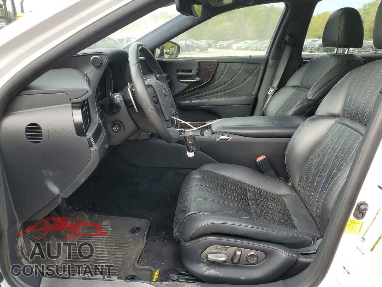 LEXUS LS500 2020 - JTHD51GF3L5007713