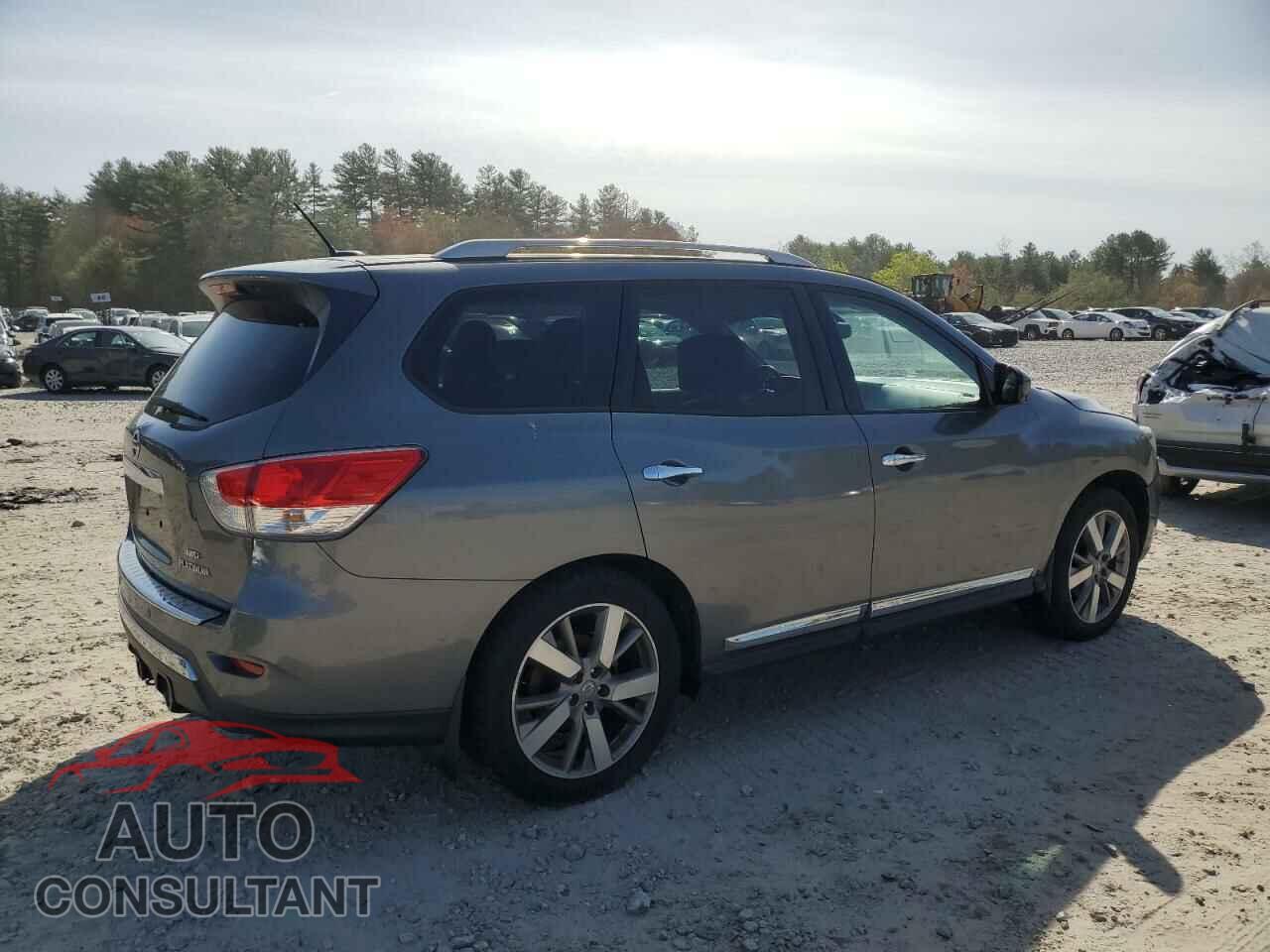 NISSAN PATHFINDER 2015 - 5N1AR2MMXFC689602