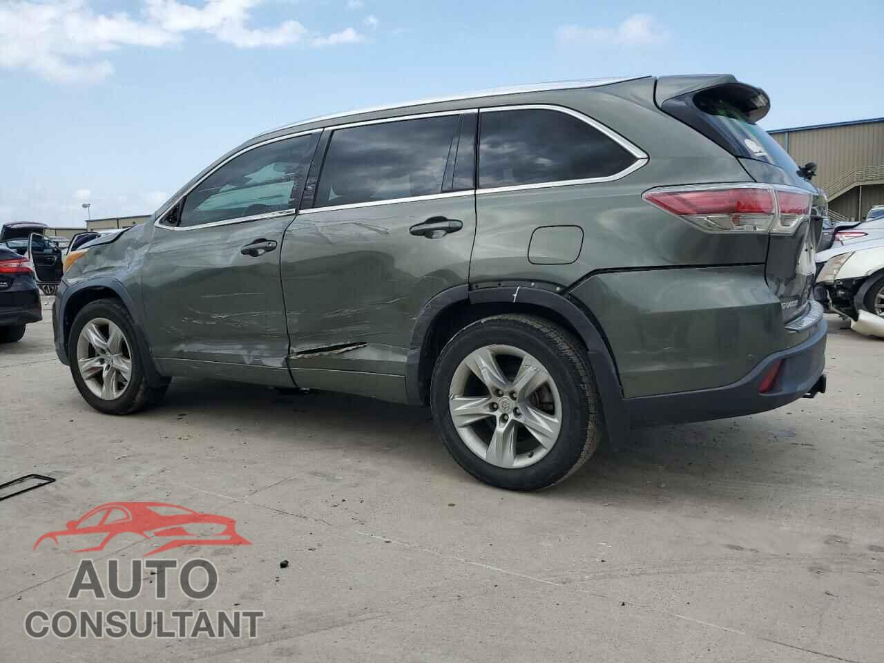 TOYOTA HIGHLANDER 2015 - 5TDYKRFH0FS097401