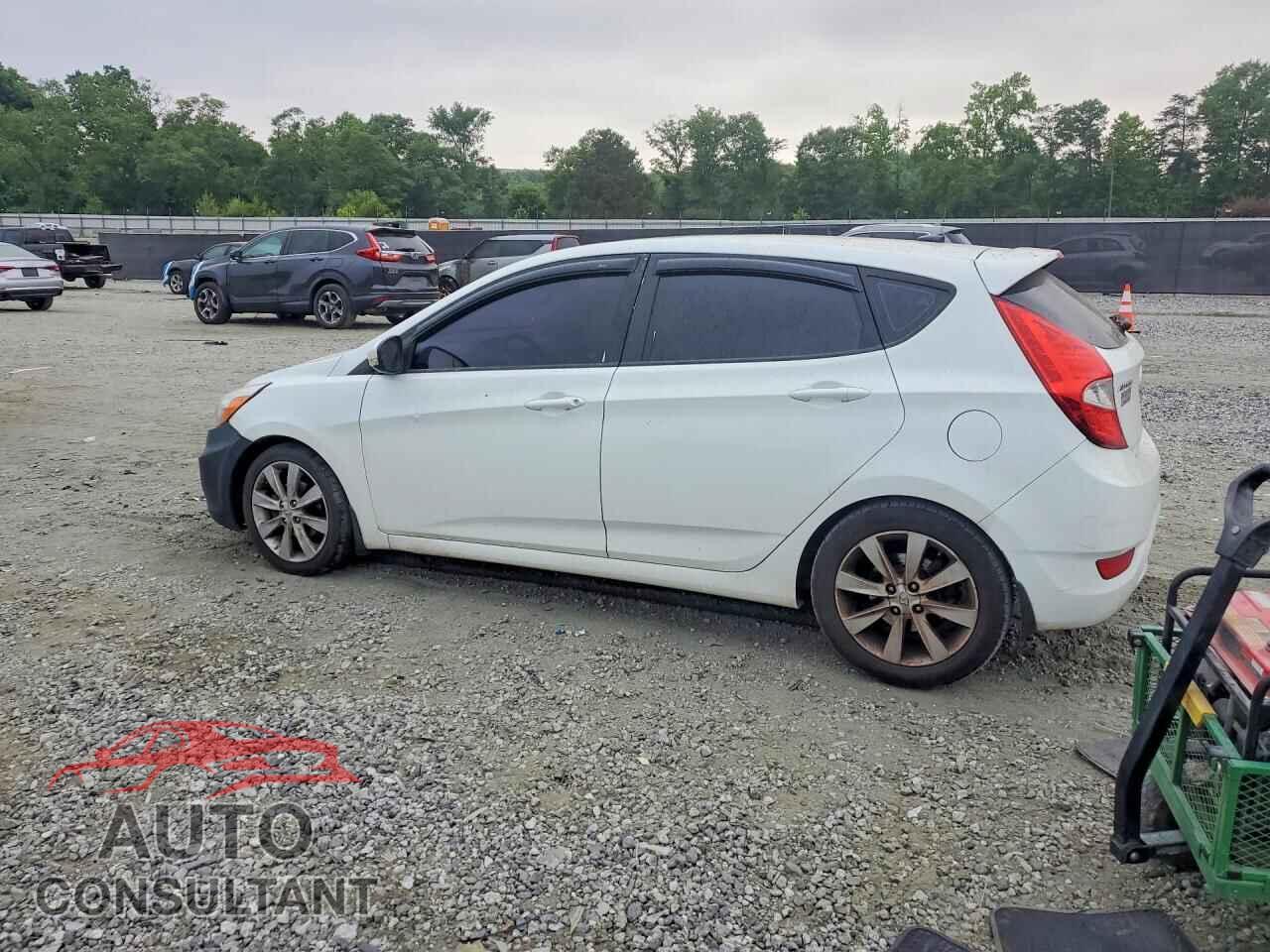 HYUNDAI ACCENT 2014 - KMHCU5AE7EU183630