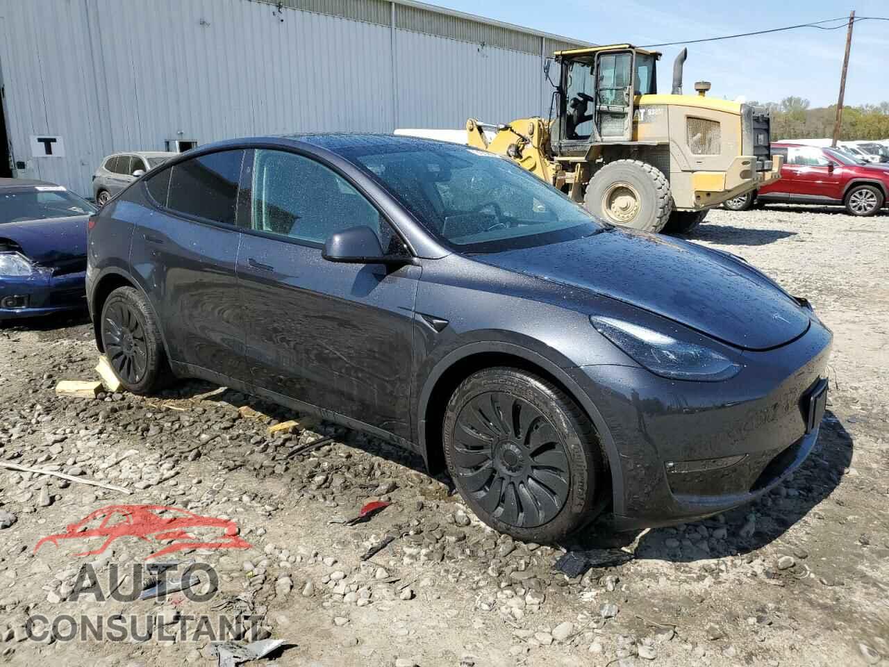 TESLA MODEL Y 2024 - 7SAYGDEE4RF990274