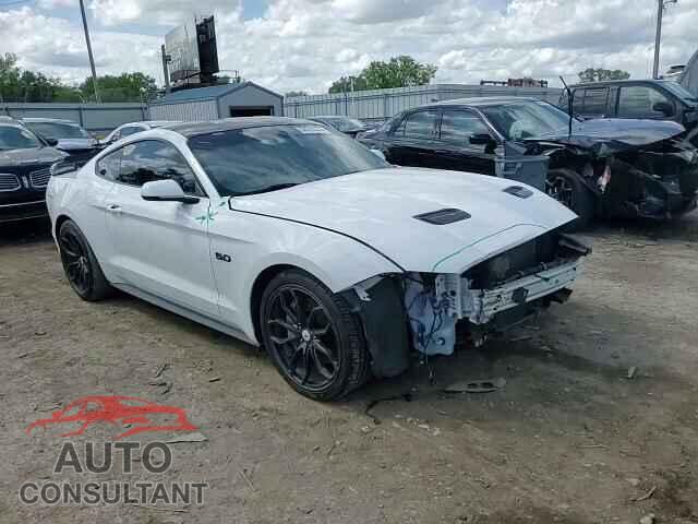 FORD MUSTANG 2019 - 1FA6P8CF8K5199735