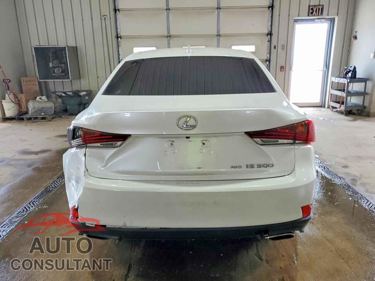 LEXUS IS 2017 - JTHCM1D27H5018222