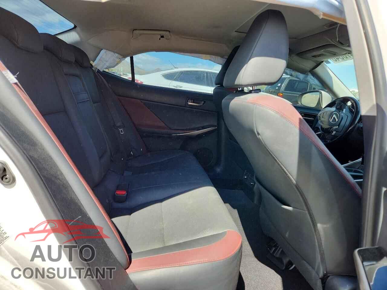 LEXUS IS 2018 - JTHBA1D20J5067076
