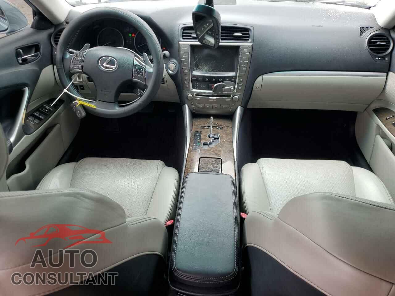 LEXUS IS 2011 - JTHBF5C24B5144480
