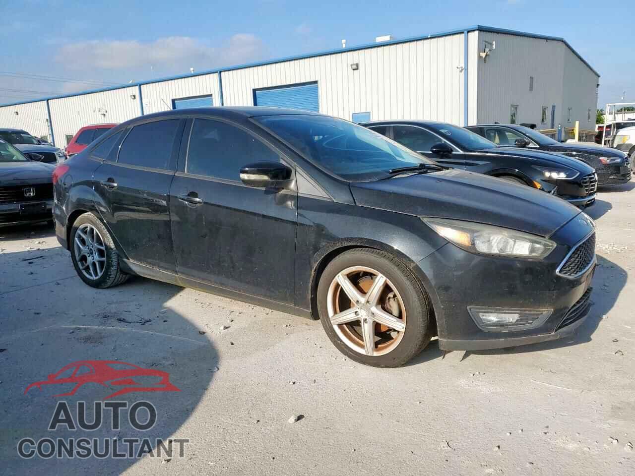 FORD FOCUS 2015 - 1FADP3F27FL356546